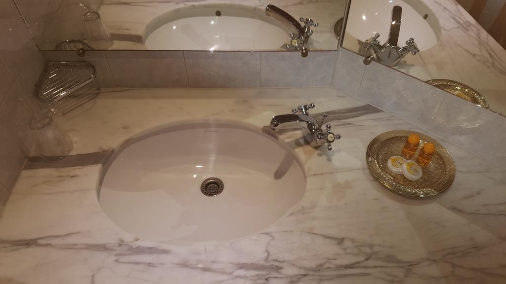 Rania Belmadina Hotel Casablanca Eksteriør billede